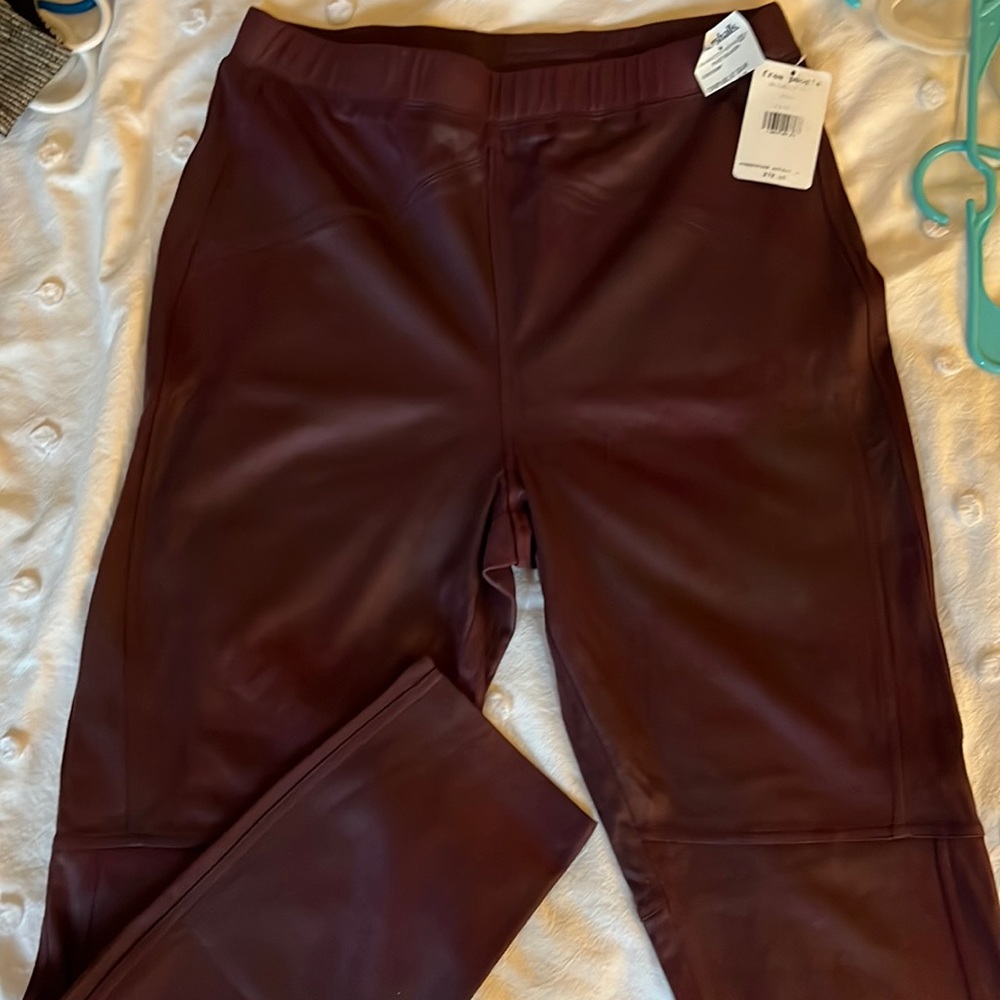 Maroon faux leather leggings